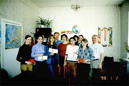 Одна из английских групп Upper-Intermediate, выпуск 2003 г.; преподаватель Борискина М.А.